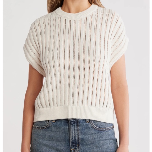 Sweater vest - Picture 1 of 3